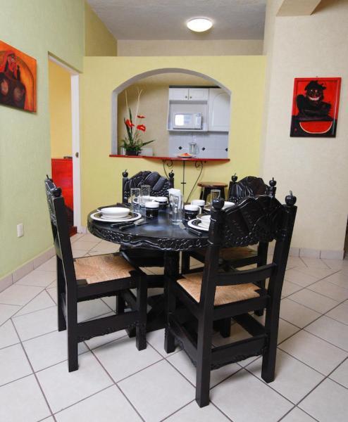 Hotel & Suites Galeria Morelia Værelse billede