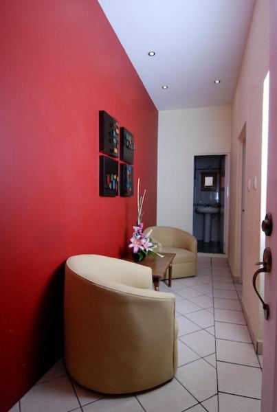 Hotel & Suites Galeria Morelia Værelse billede