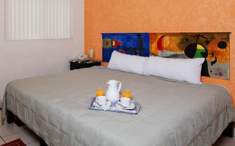 Hotel & Suites Galeria Morelia Eksteriør billede