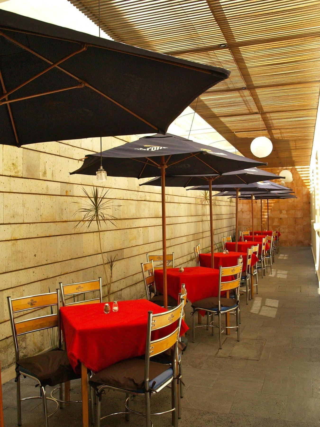 Hotel & Suites Galeria Morelia Eksteriør billede